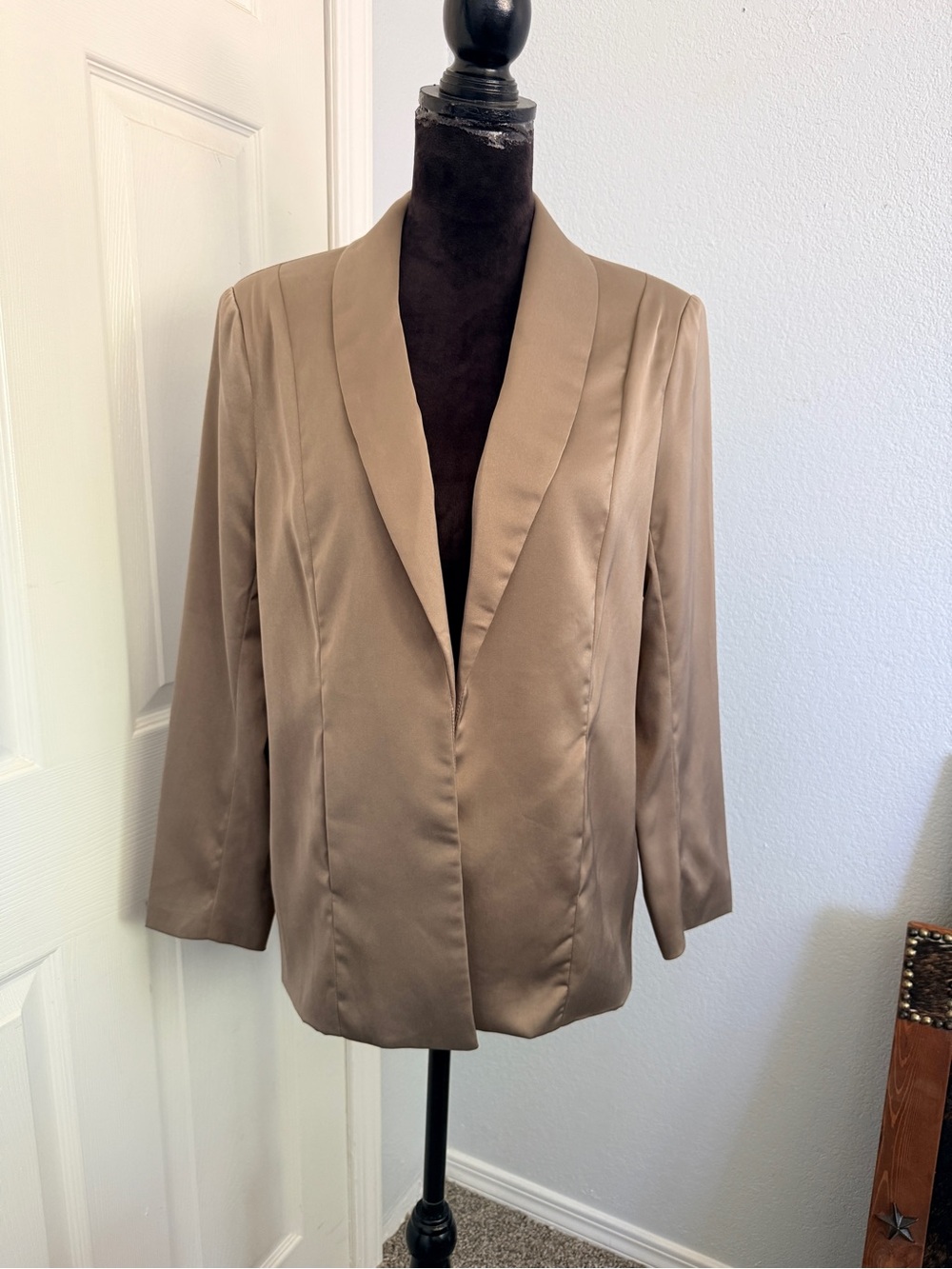 Women’s Satin look Blazer Jacket